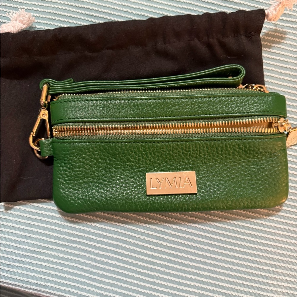 LYMIA Green Leather Wristlet
